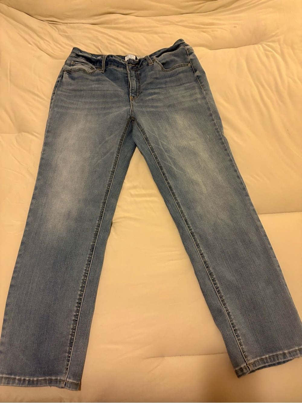 Time and Tru Women's Light Blue Straight Leg Jeans
